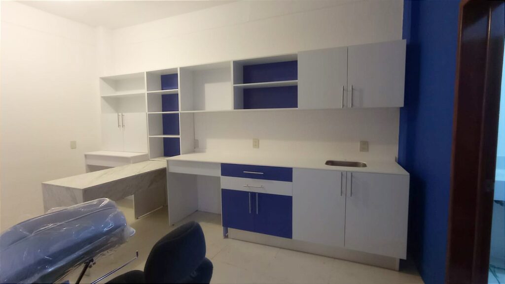 MUEBLES PARA CLINICAS